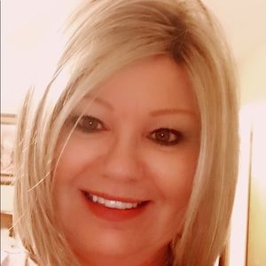 Meet your Posher, Janet